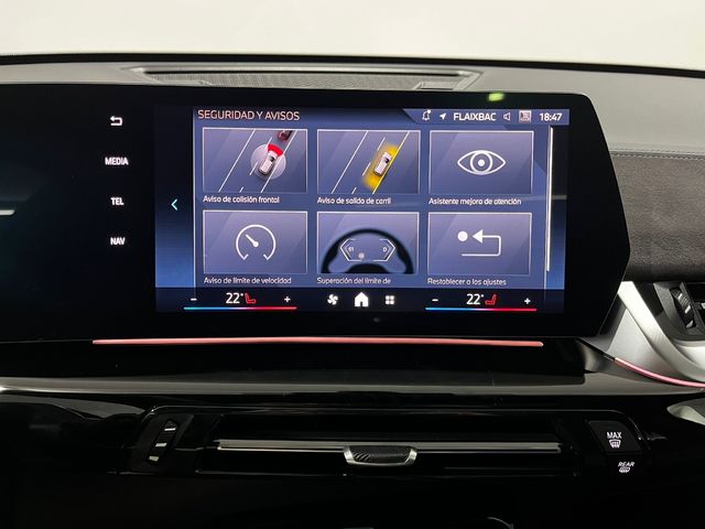 BMW iX1 eDrive20 color Negro. Año 2025. 150KW(204CV). Eléctrico. En concesionario Unicars Ponent de Lleida