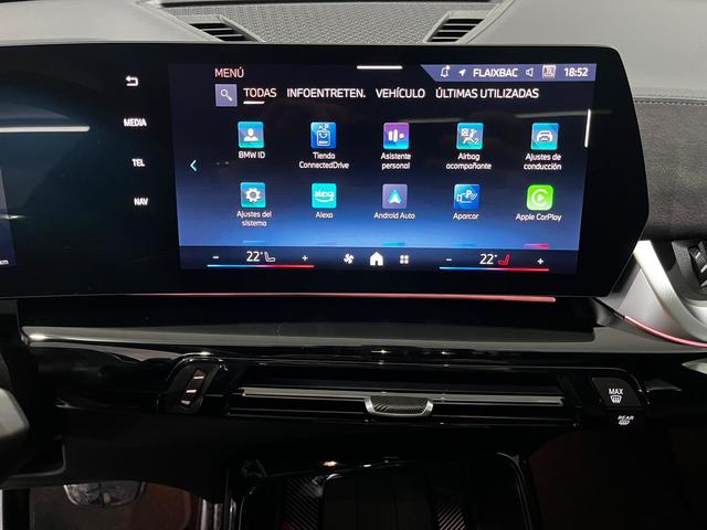 BMW iX1 eDrive20 color Negro. Año 2025. 150KW(204CV). Eléctrico. En concesionario Unicars Ponent de Lleida