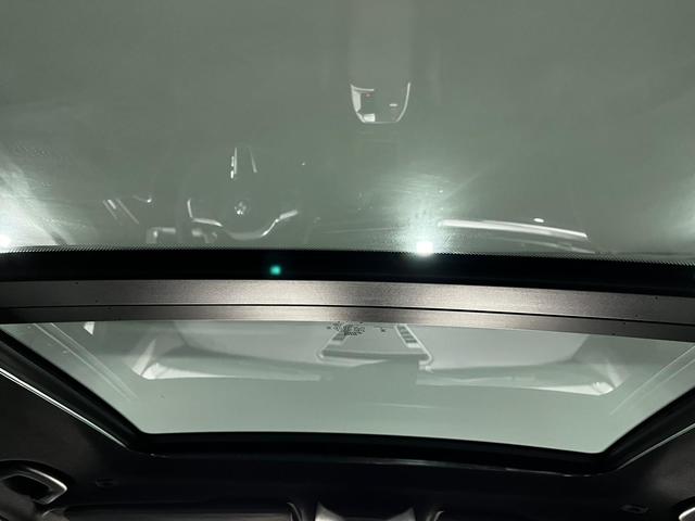 BMW iX1 eDrive20 color Negro. Año 2025. 150KW(204CV). Eléctrico. En concesionario Unicars Ponent de Lleida