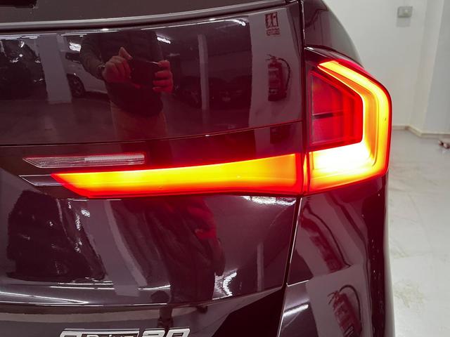 BMW iX1 eDrive20 color Negro. Año 2025. 150KW(204CV). Eléctrico. En concesionario Unicars Ponent de Lleida