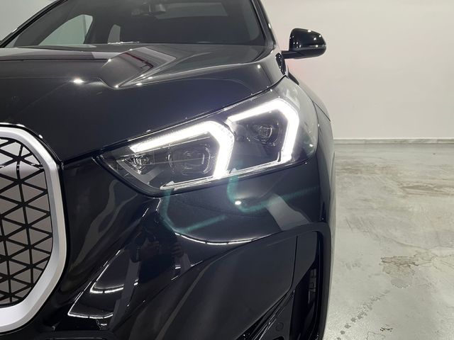 BMW iX1 eDrive20 color Negro. Año 2025. 150KW(204CV). Eléctrico. En concesionario Unicars Ponent de Lleida