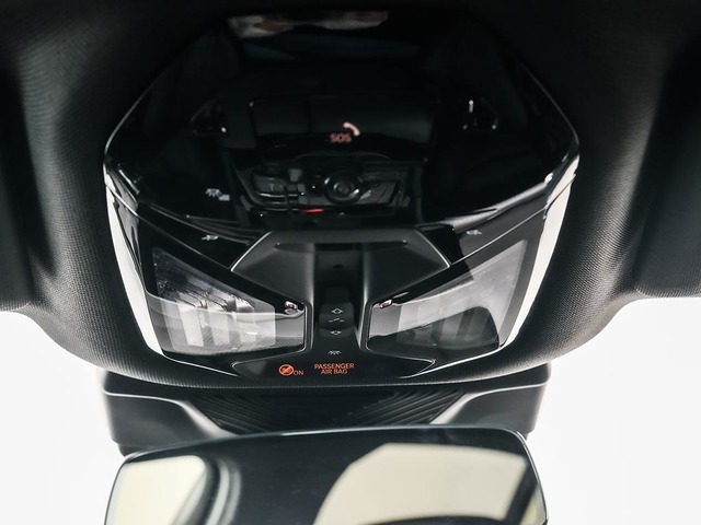 BMW i5 eDrive40 color Gris. Año 2024. 250KW(340CV). Eléctrico. En concesionario Oliva Motor Tarragona de Tarragona