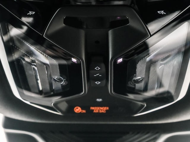 BMW i5 eDrive40 color Gris. Año 2024. 250KW(340CV). Eléctrico. En concesionario Oliva Motor Tarragona de Tarragona