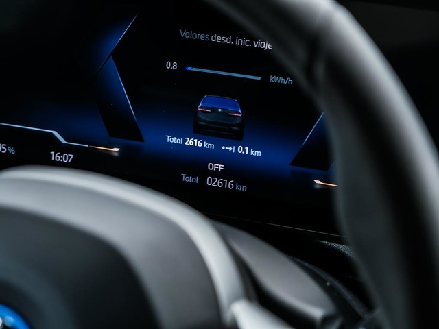 BMW i5 eDrive40 color Gris. Año 2024. 250KW(340CV). Eléctrico. En concesionario Oliva Motor Tarragona de Tarragona