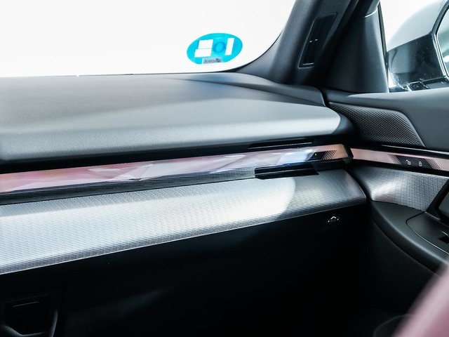 BMW i5 eDrive40 color Gris. Año 2024. 250KW(340CV). Eléctrico. En concesionario Oliva Motor Tarragona de Tarragona