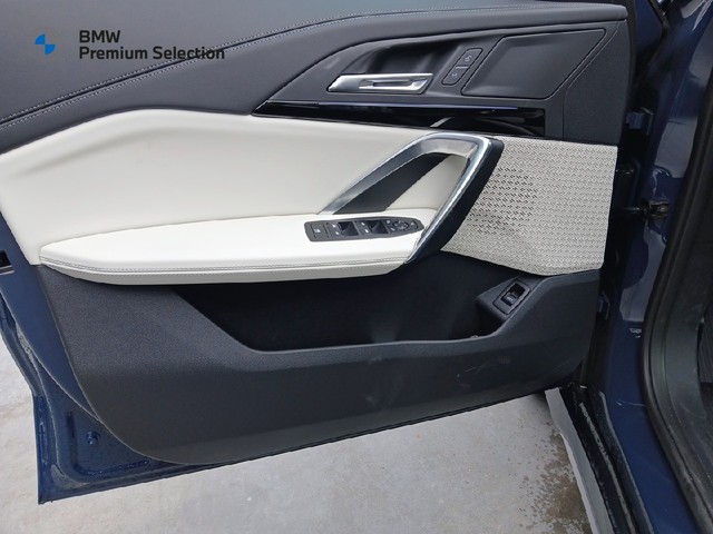 BMW X1 sDrive20d color Azul. Año 2025. 120KW(163CV). Diésel. En concesionario Adler Motor S.L. TOLEDO de Toledo