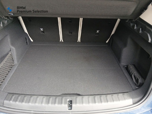 BMW X1 sDrive20d color Azul. Año 2025. 120KW(163CV). Diésel. En concesionario Adler Motor S.L. TOLEDO de Toledo