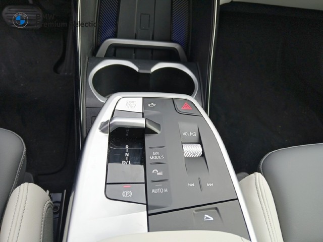 BMW X1 sDrive20d color Azul. Año 2025. 120KW(163CV). Diésel. En concesionario Adler Motor S.L. TOLEDO de Toledo