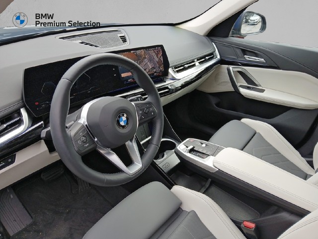BMW X1 sDrive20d color Azul. Año 2025. 120KW(163CV). Diésel. En concesionario Adler Motor S.L. TOLEDO de Toledo