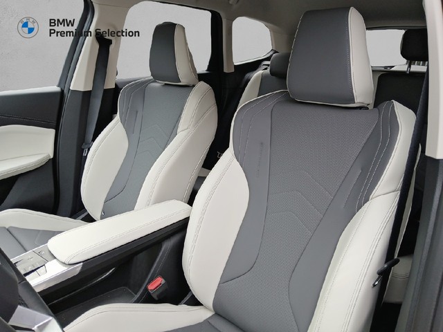 BMW X1 sDrive20d color Azul. Año 2025. 120KW(163CV). Diésel. En concesionario Adler Motor S.L. TOLEDO de Toledo