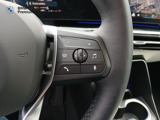 BMW X1 sDrive20d color Azul. Año 2025. 120KW(163CV). Diésel. En concesionario Adler Motor S.L. TOLEDO de Toledo