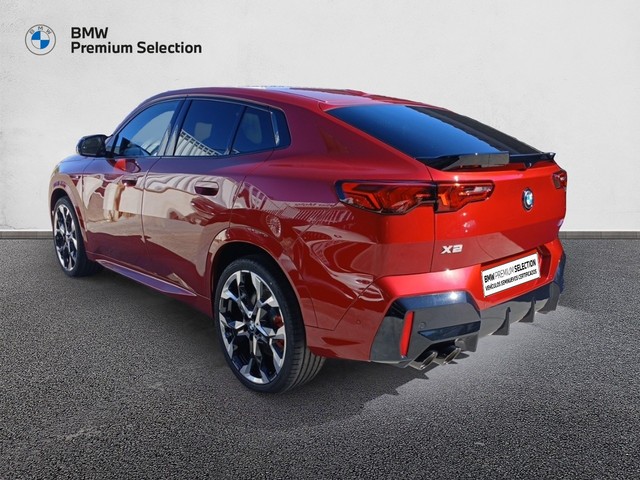 BMW X2 M35i color Rojo. Año 2025. 221KW(300CV). Gasolina. En concesionario Adler Motor S.L. TOLEDO de Toledo