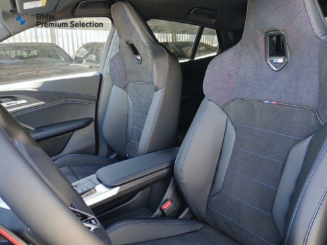 BMW X2 M35i color Rojo. Año 2025. 221KW(300CV). Gasolina. En concesionario Adler Motor S.L. TOLEDO de Toledo