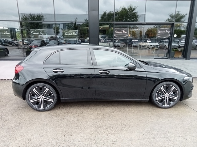 Mercedes-Benz Clase A 180 100 kW (136 CV)