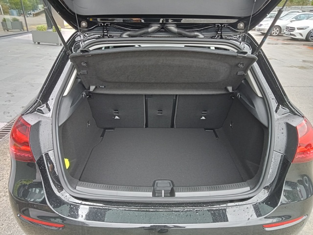 Mercedes-Benz Clase A 180 100 kW (136 CV)