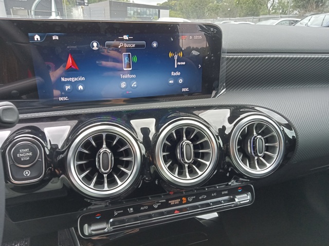 Mercedes-Benz Clase A 180 100 kW (136 CV)