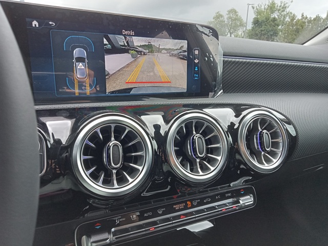 Mercedes-Benz Clase A 180 100 kW (136 CV)