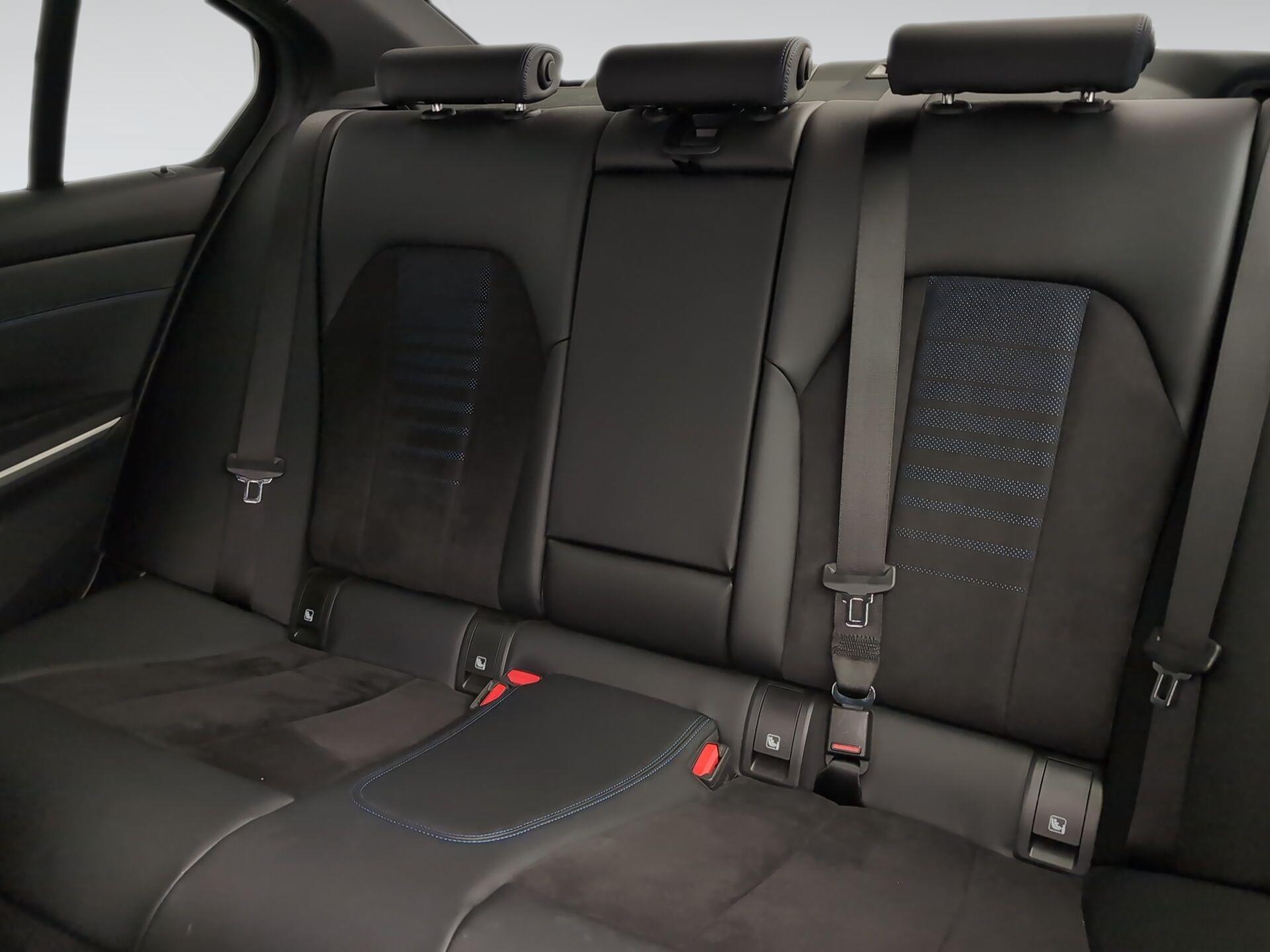 BMW Serie 3 320d color Gris. Año 2023. 140KW(190CV). Diésel. En concesionario Automotor Premium Marbella - Málaga de Málaga