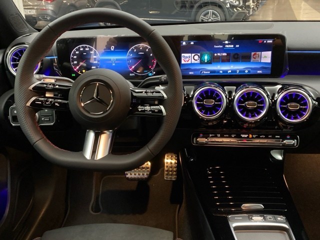 Mercedes-Benz Clase A Berlina 200 en Barcelona