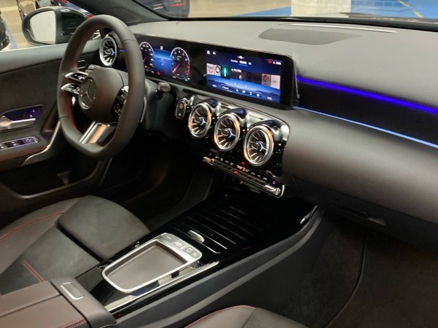 Mercedes-Benz Clase A Berlina 200 en Barcelona