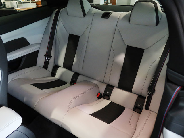 BMW M M4 Coupe Competition color Negro. Año 2022. 375KW(510CV). Gasolina. En concesionario Autogal de Ourense