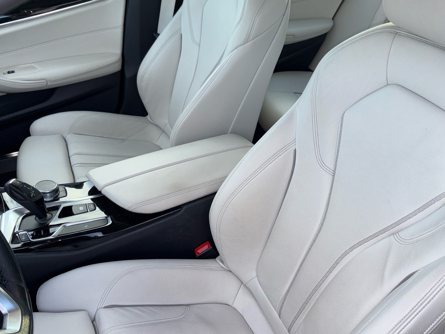 BMW Serie 5 520d color Azul. Año 2021. 140KW(190CV). Diésel. En concesionario BYmyCAR Madrid - Algete de Madrid