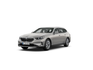 Fotos de BMW Serie 5 520d Touring color Gris. Año 2024. 145KW(197CV). Diésel. En concesionario Ilbira Motor | Granada de Granada