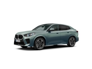 Fotos de BMW X2 sDrive18d color Verde. Año 2025. 110KW(150CV). Diésel. En concesionario Ilbira Motor | Granada de Granada
