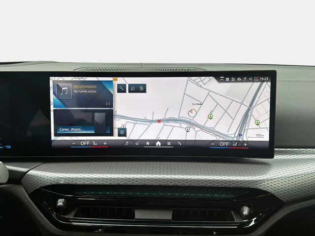 BMW Serie 3 330e color Blanco. Año 2024. 215KW(292CV). Híbrido Electro/Gasolina. En concesionario Ilbira Motor | Granada de Granada