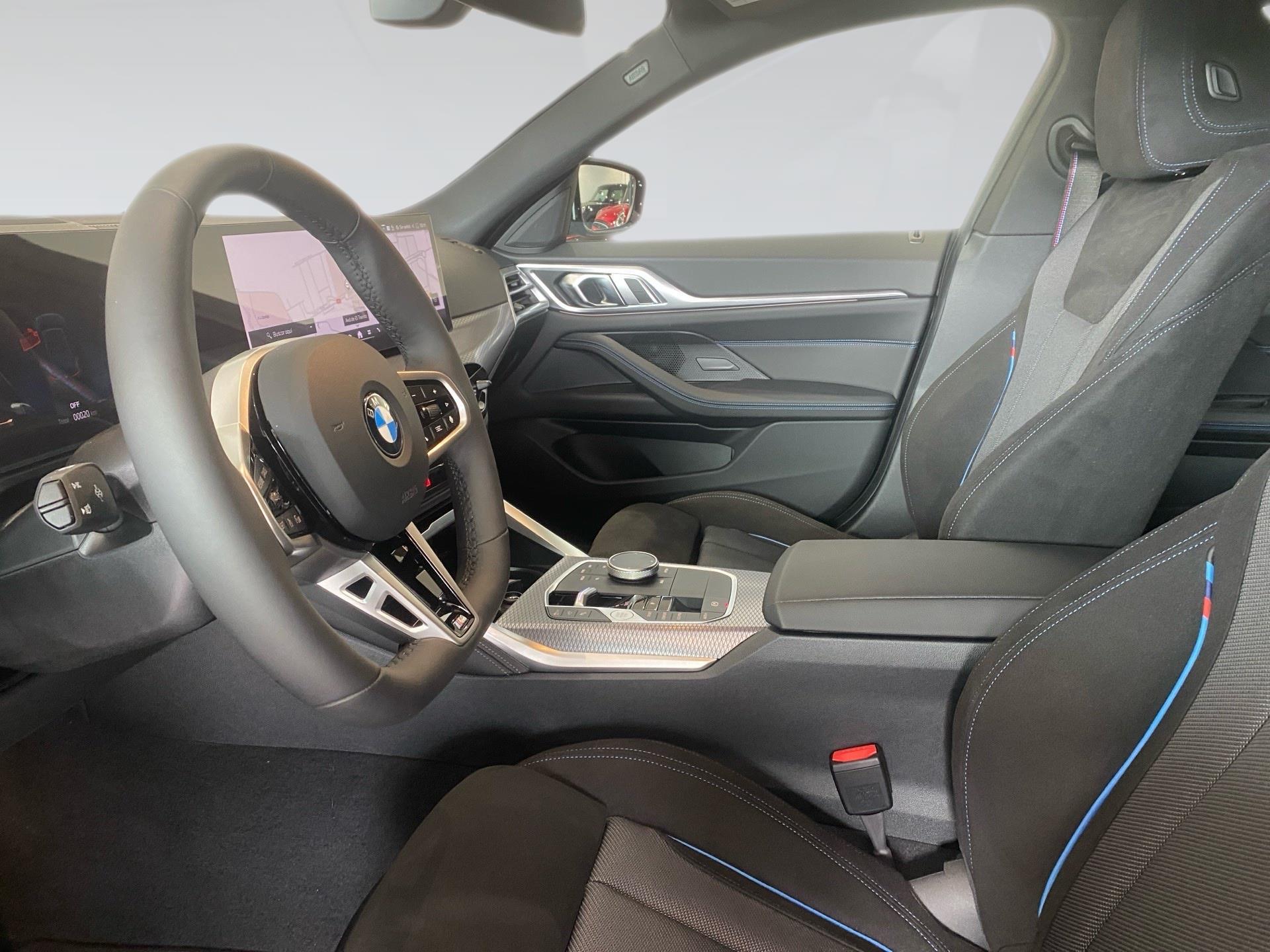 BMW Serie 4 420d Gran Coupe color Negro. Año 2025. 140KW(190CV). Diésel. En concesionario Automotor Costa, S.L.U. de Almería