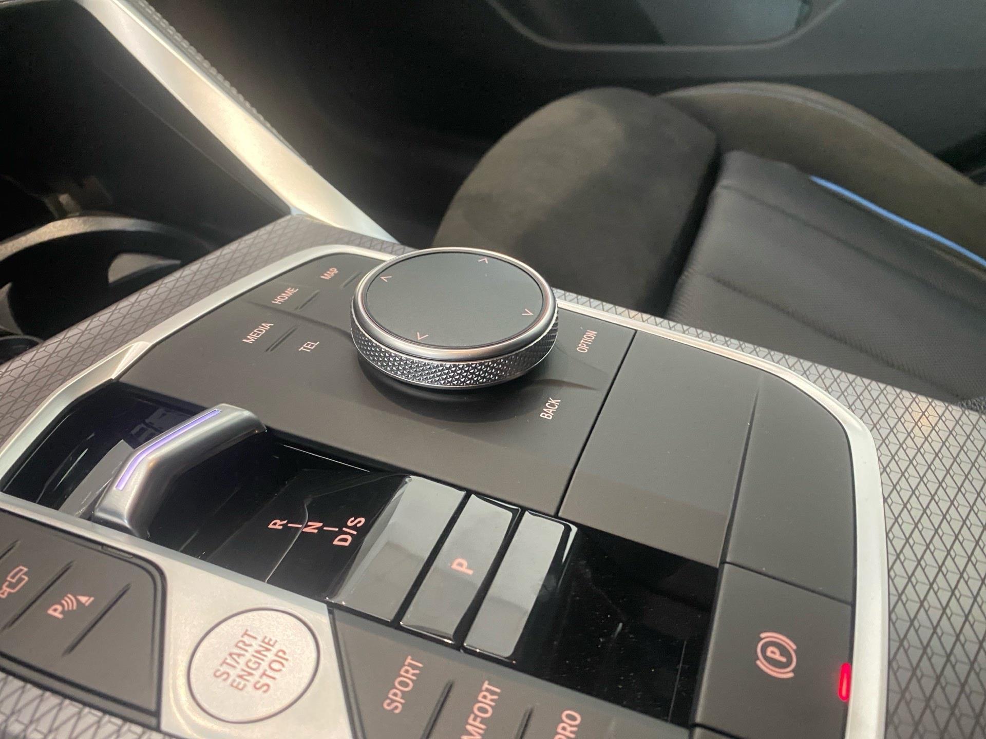 BMW Serie 4 420d Gran Coupe color Negro. Año 2025. 140KW(190CV). Diésel. En concesionario Automotor Costa, S.L.U. de Almería