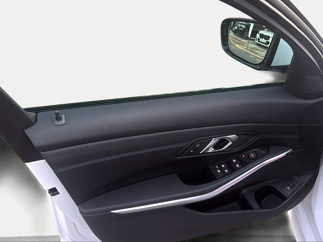 BMW Serie 3 318d color Blanco. Año 2025. 110KW(150CV). Diésel. En concesionario Ilbira Motor | Granada de Granada