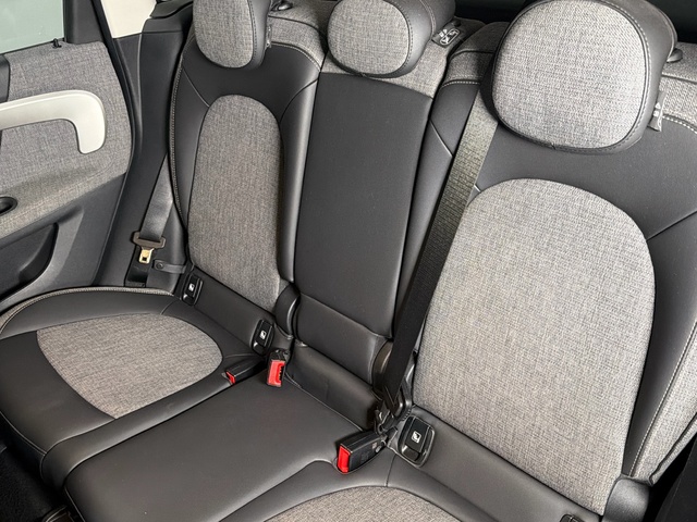 fotoG 8 del MINI MINI Countryman Cooper D 110 kW (150 CV) 150cv Diésel del 2021 en Asturias