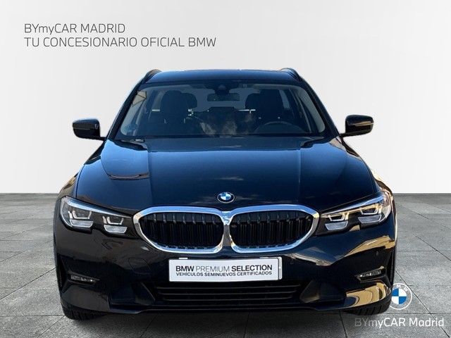 BMW Serie 3 318d Touring color Negro. Año 2022. 110KW(150CV). Diésel. En concesionario BYmyCAR Madrid - Algete de Madrid
