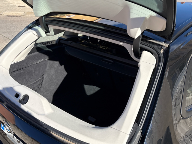 BMW Serie 3 318d Touring color Negro. Año 2022. 110KW(150CV). Diésel. En concesionario BYmyCAR Madrid - Algete de Madrid