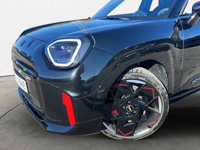 fotoG 5 del MINI MINI Aceman John Cooper Works E 190 kW (258 CV) 258cv Eléctrico del 2025 en Huelva