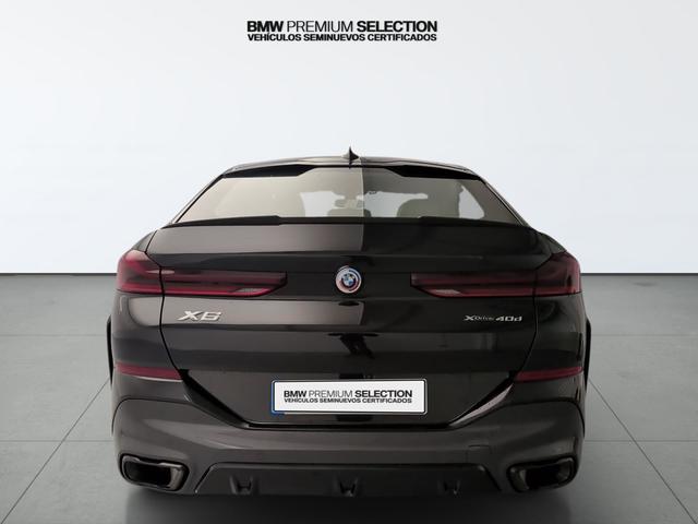 BMW X6 xDrive40d color Negro. Año 2023. 250KW(340CV). Diésel. En concesionario Automotor Premium Fuengirola - Málaga de Málaga