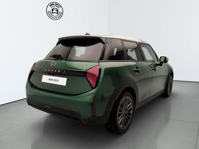 fotoG 3 del MINI MINI Cooper 5 Puertas S 150 kW (204 CV) 204cv Gasolina del 2025 en Málaga