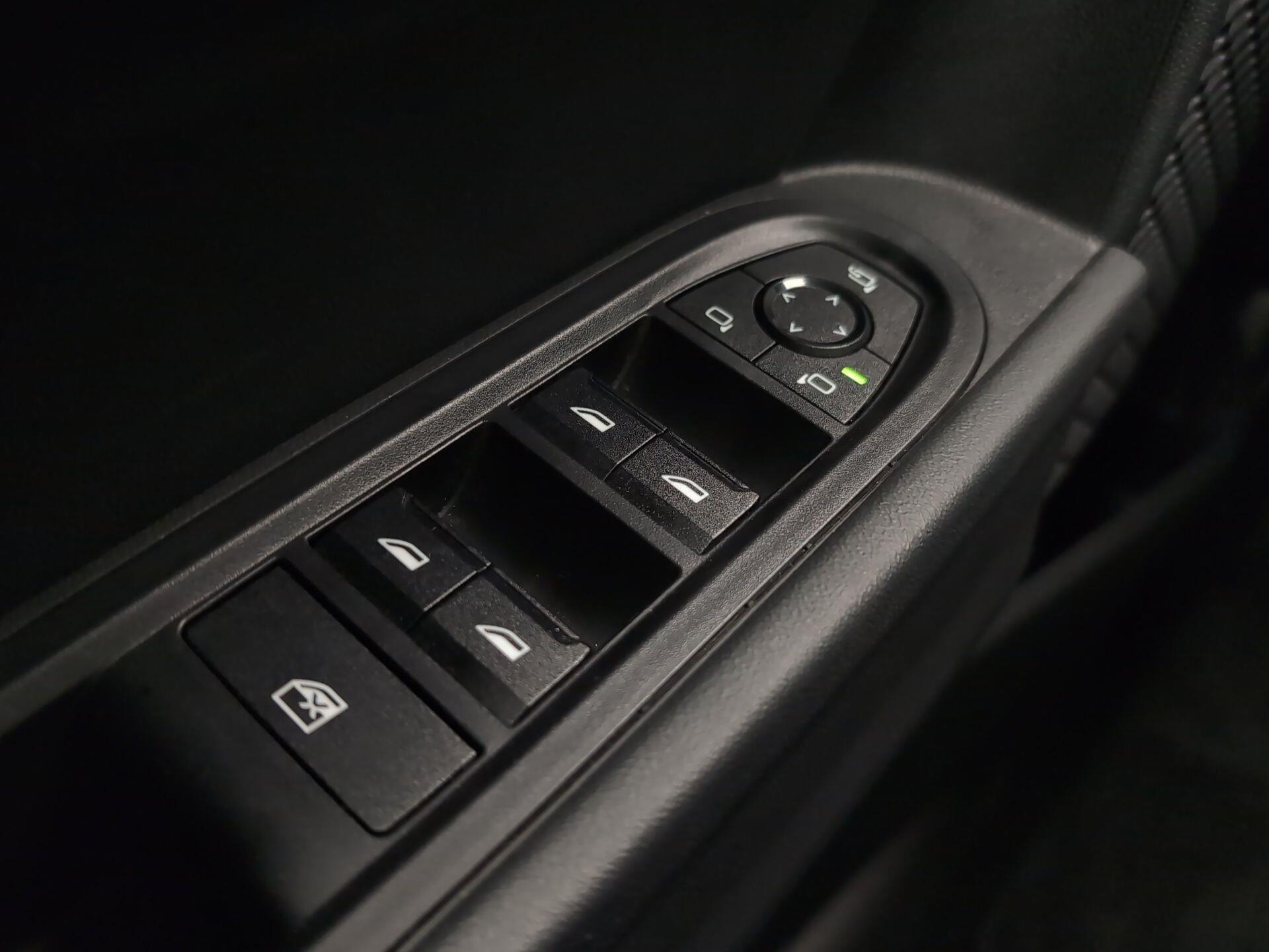 fotoG 13 del MINI MINI Cooper 5 Puertas S 150 kW (204 CV) 204cv Gasolina del 2025 en Málaga