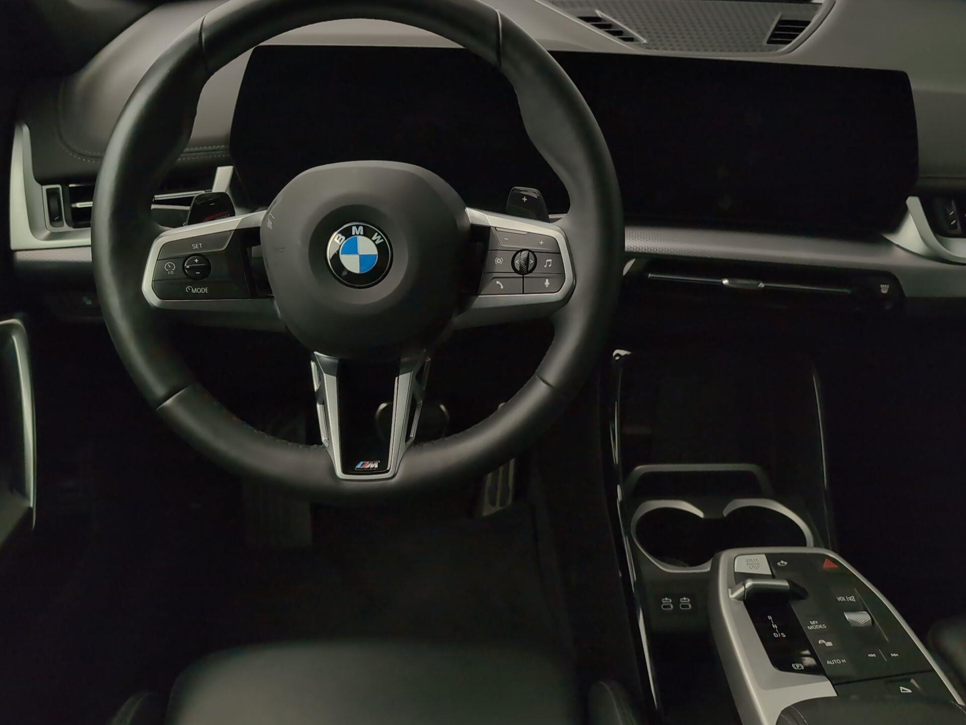 BMW X1 sDrive20d color Blanco. Año 2024. 120KW(163CV). Diésel. En concesionario Automotor Premium Velázquez - Málaga de Málaga