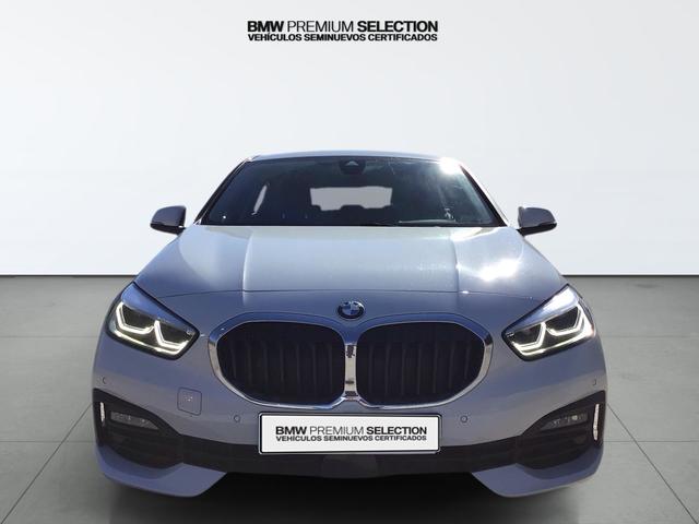 BMW Serie 1 118i color Blanco. Año 2024. 103KW(140CV). Gasolina. En concesionario Automotor Premium Velázquez - Málaga de Málaga