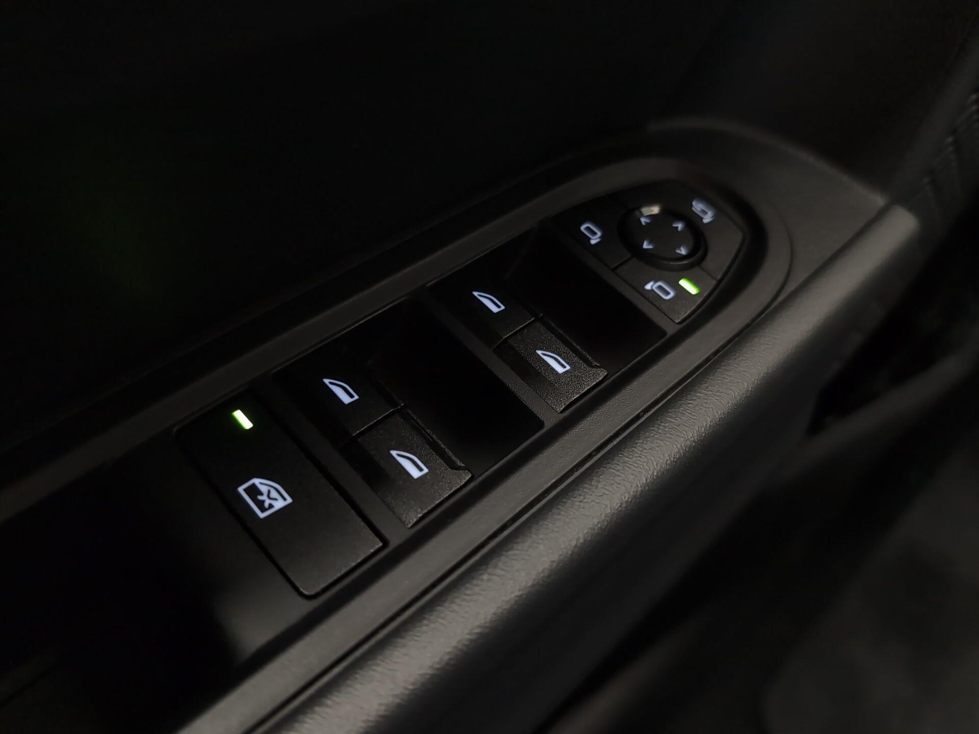 fotoG 13 del MINI MINI Cooper 5 Puertas S 150 kW (204 CV) 204cv Gasolina del 2025 en Málaga