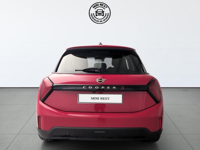 fotoG 4 del MINI MINI Cooper 5 Puertas S 150 kW (204 CV) 204cv Gasolina del 2025 en Málaga
