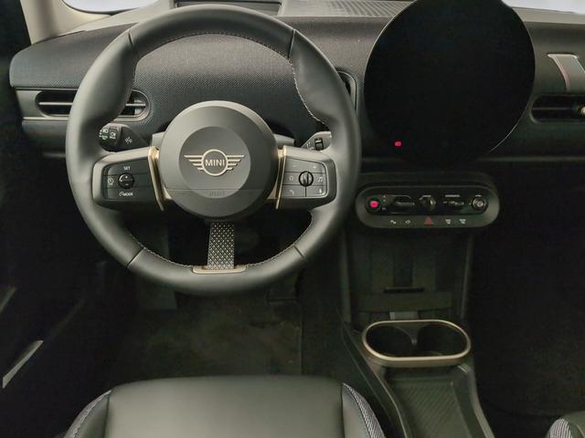 fotoG 10 del MINI MINI Cooper 5 Puertas S 150 kW (204 CV) 204cv Gasolina del 2025 en Málaga