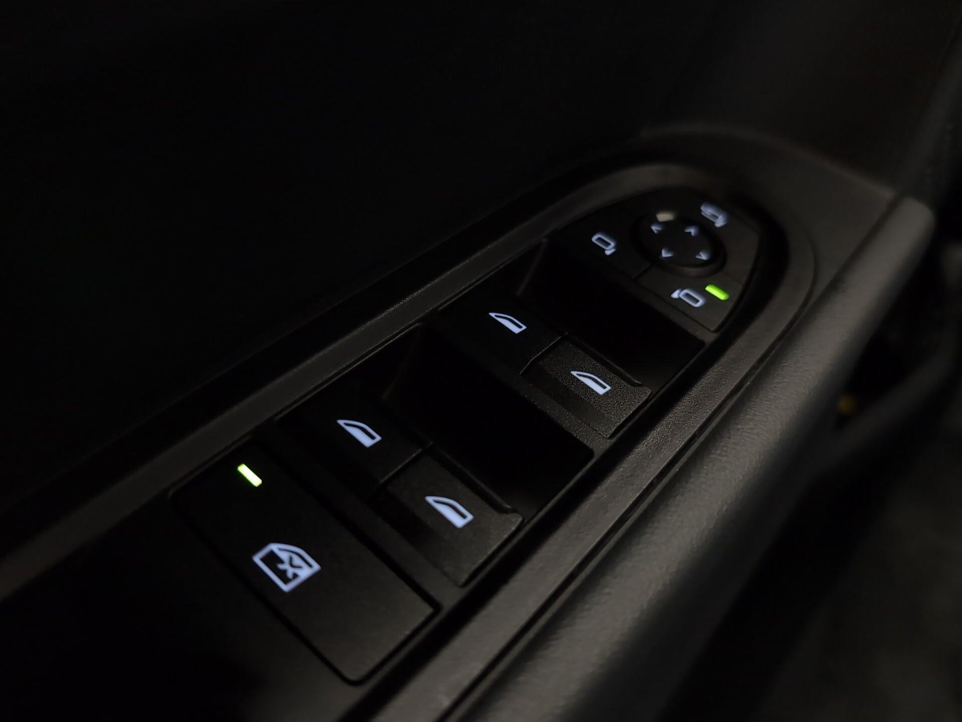 fotoG 14 del MINI MINI Cooper 5 Puertas S 150 kW (204 CV) 204cv Gasolina del 2025 en Málaga