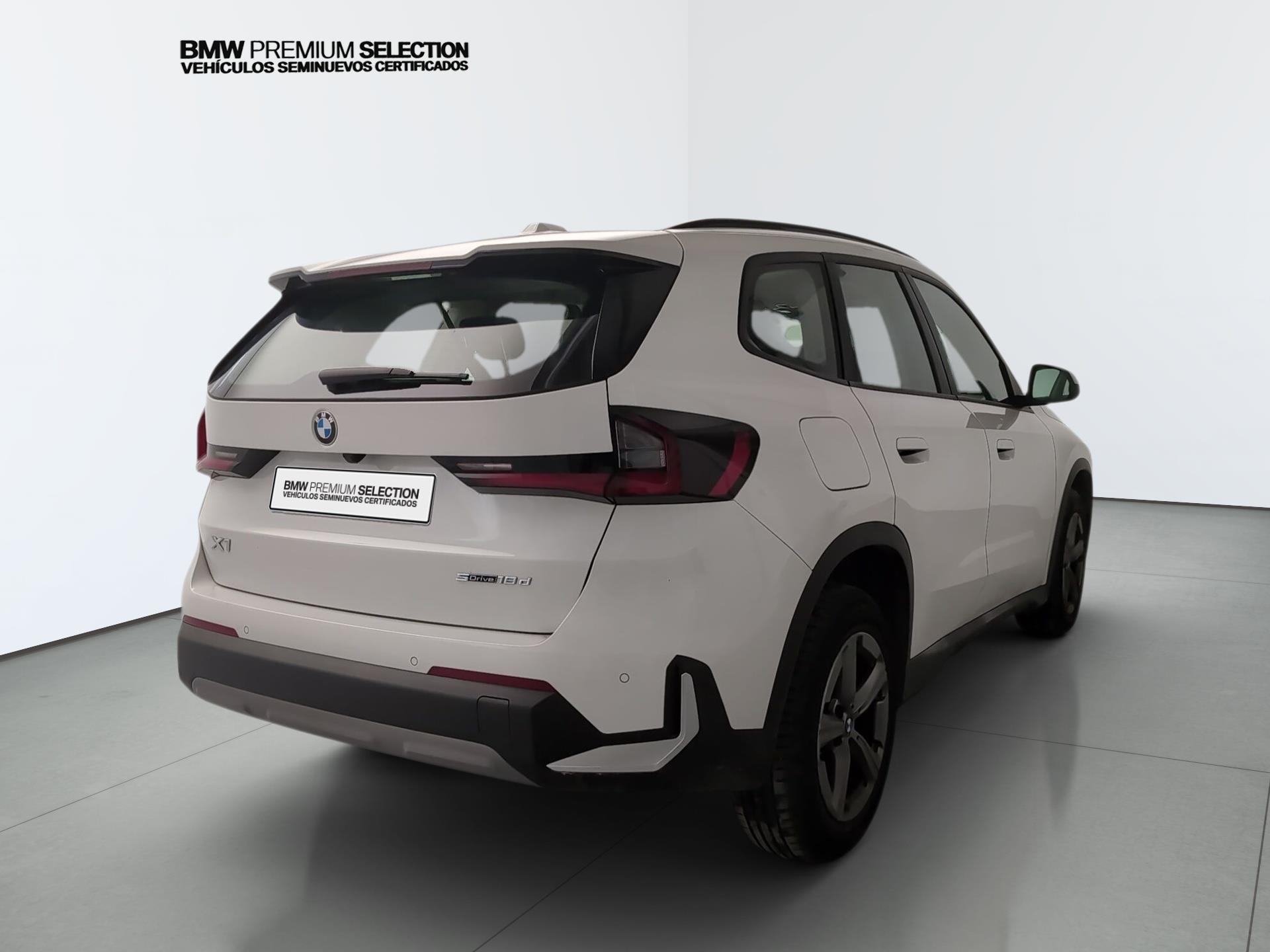 BMW X1 sDrive18d color Blanco. Año 2022. 110KW(150CV). Diésel. En concesionario Automotor Premium Fuengirola - Málaga de Málaga