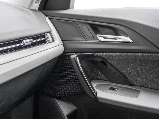 BMW X2 sDrive20d color Blanco. Año 2024. 120KW(163CV). Diésel. En concesionario Caetano Cuzco, Salvatierra de Madrid