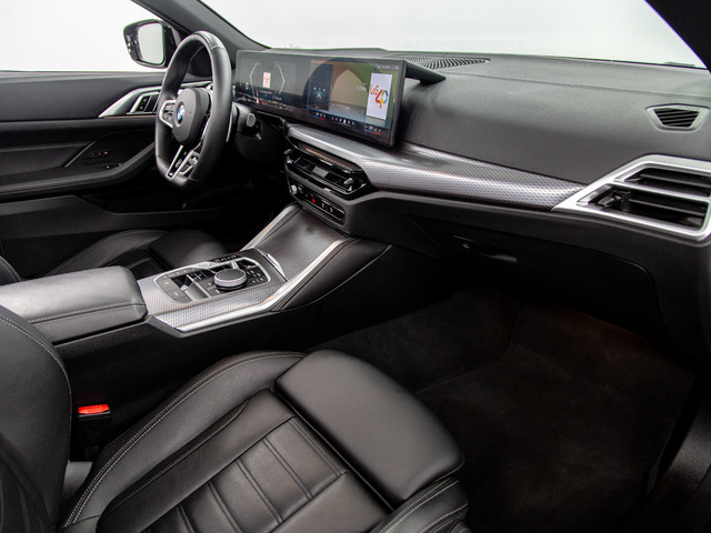 BMW Serie 4 430i Cabrio color Negro. Año 2025. 180KW(245CV). Gasolina. En concesionario Móvil Begar Alicante de Alicante