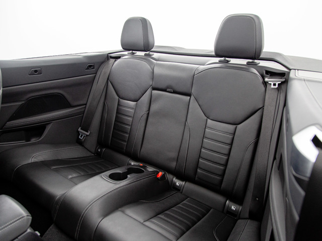 BMW Serie 4 430i Cabrio color Negro. Año 2025. 180KW(245CV). Gasolina. En concesionario Móvil Begar Alicante de Alicante