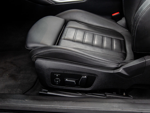 BMW Serie 4 430i Cabrio color Negro. Año 2025. 180KW(245CV). Gasolina. En concesionario Móvil Begar Alicante de Alicante